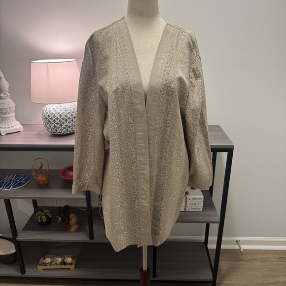 Lady Carol Of New York Jackets & Blazers - Vintage 1970s–1980s Lady Carole of New York Gold Floral Jacquard Jacket –Size 16